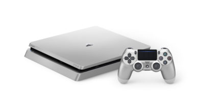 PS4 in Silver